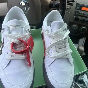 They to big for my daughter she wore them 1x size 7